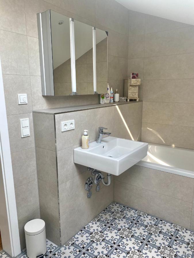 Sonniges Dg Apartment Nahe Bahnhof In Gmund Am Tegernsee Zewnętrze zdjęcie